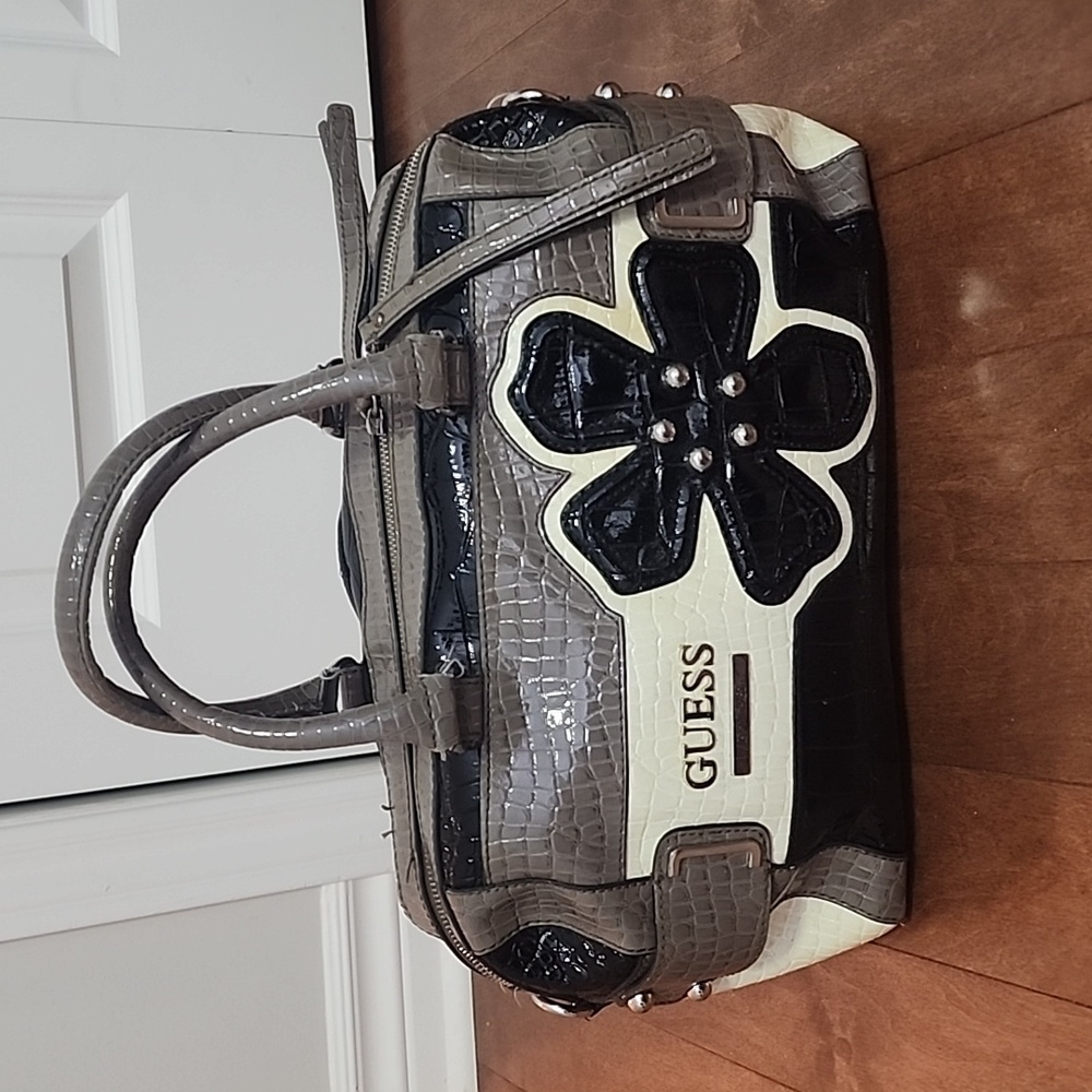 Guess Top Handle bag